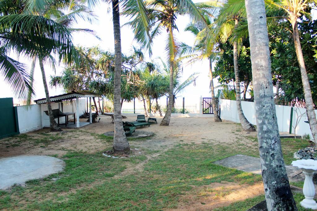 Отель Hideaway Хиккадува Экстерьер фото