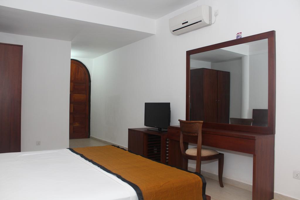 Отель Hideaway Хиккадува Номер фото